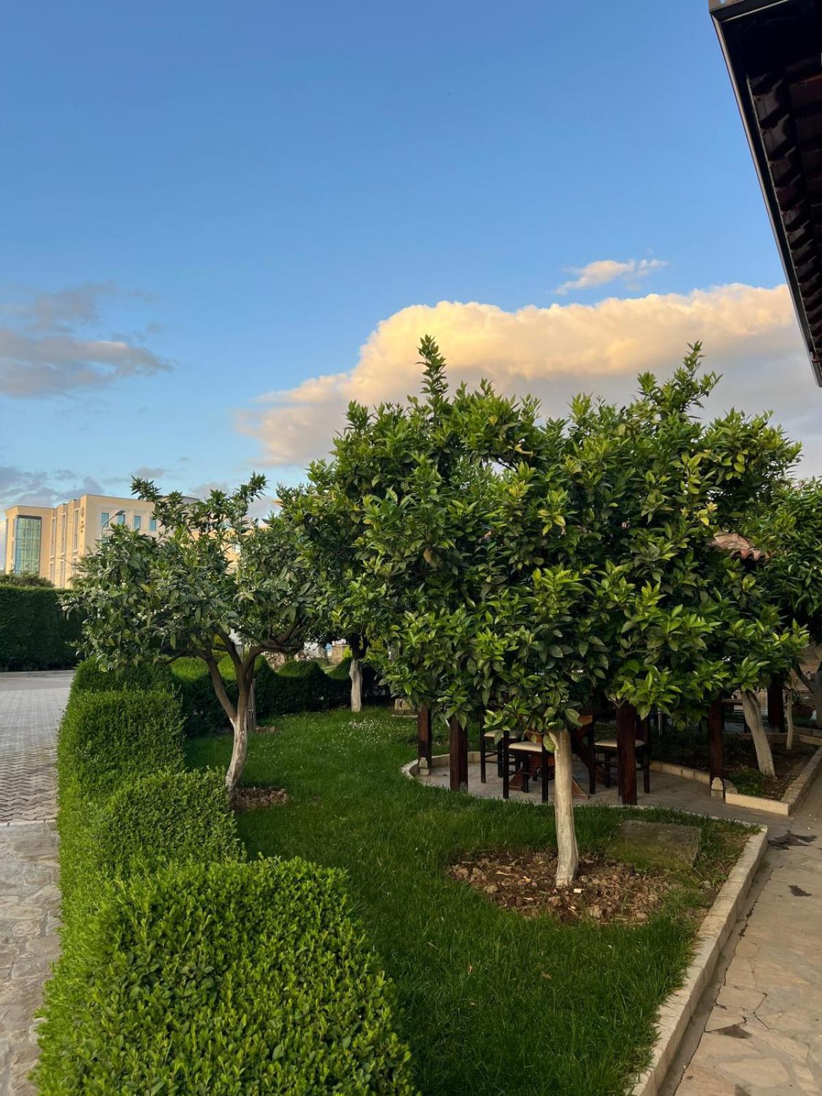 Hotel Kaceli Berat Exterior foto